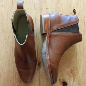 Nisolo Everyday Chelsea Boot in Brandy Size 8.5